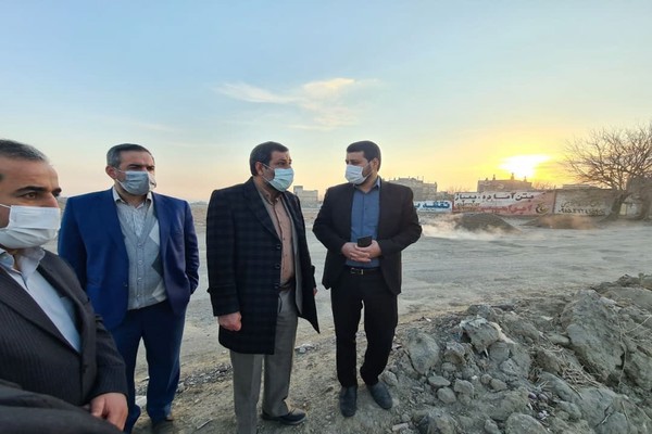 بازدید فرماندار مشهد از کال زرکش در حاشیه شهر