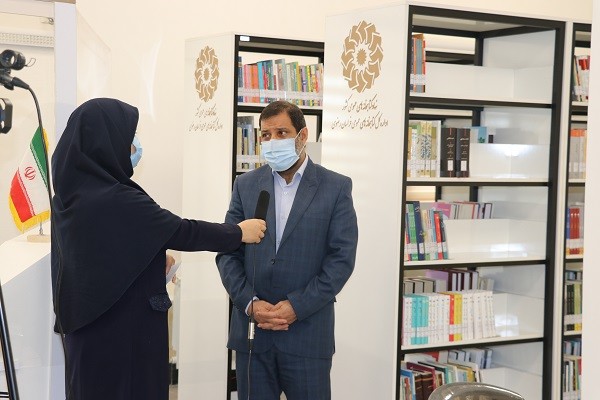 بازدید معاونت استاندار و فرماندار مشهد مقدس در قالب طرح «کتابخانه گردی» از کتابخانه عمومی زنده یاد فروغ السادات میرصدرایی