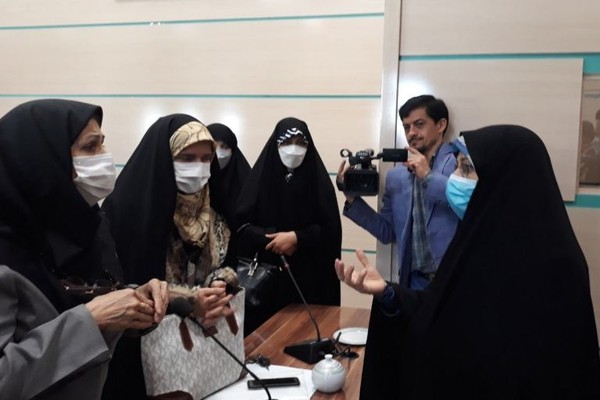 دیدار چهره به چهره بانوان و ویدئوکنفرانسی بانوان شهرستانهای استان با معاونت امور زنان و خانواده ریاست جمهوری