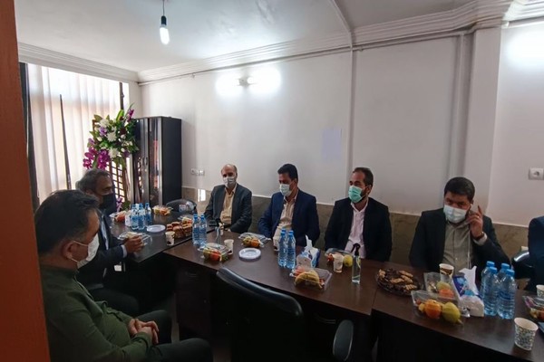 به مناسبت پنجم اسفند ماه
