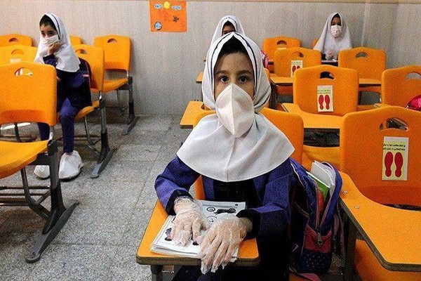 ستاد ملی کرونا: بعد از تعطیلات نوروز، آموزش حضوری مدارس باید از سرگرفته شود
