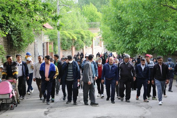 برگزاری مراسم پیاده روی عمومی خانوادگی در شهر طرقبه