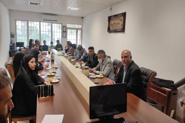 اولین نشست همفکری و روشنگری خبرنگاران و فعالان رسانه ای طرقبه شاندیز با پیگیری و پیشنهاد اداره فرهنگ و ارشاد اسلامی شهرستان برگزار شد 
