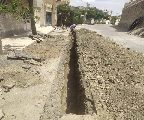 آغاز عملیات اجرایی اصلاح شبکه آب خیابان فرهنگ شهرطرقبه 